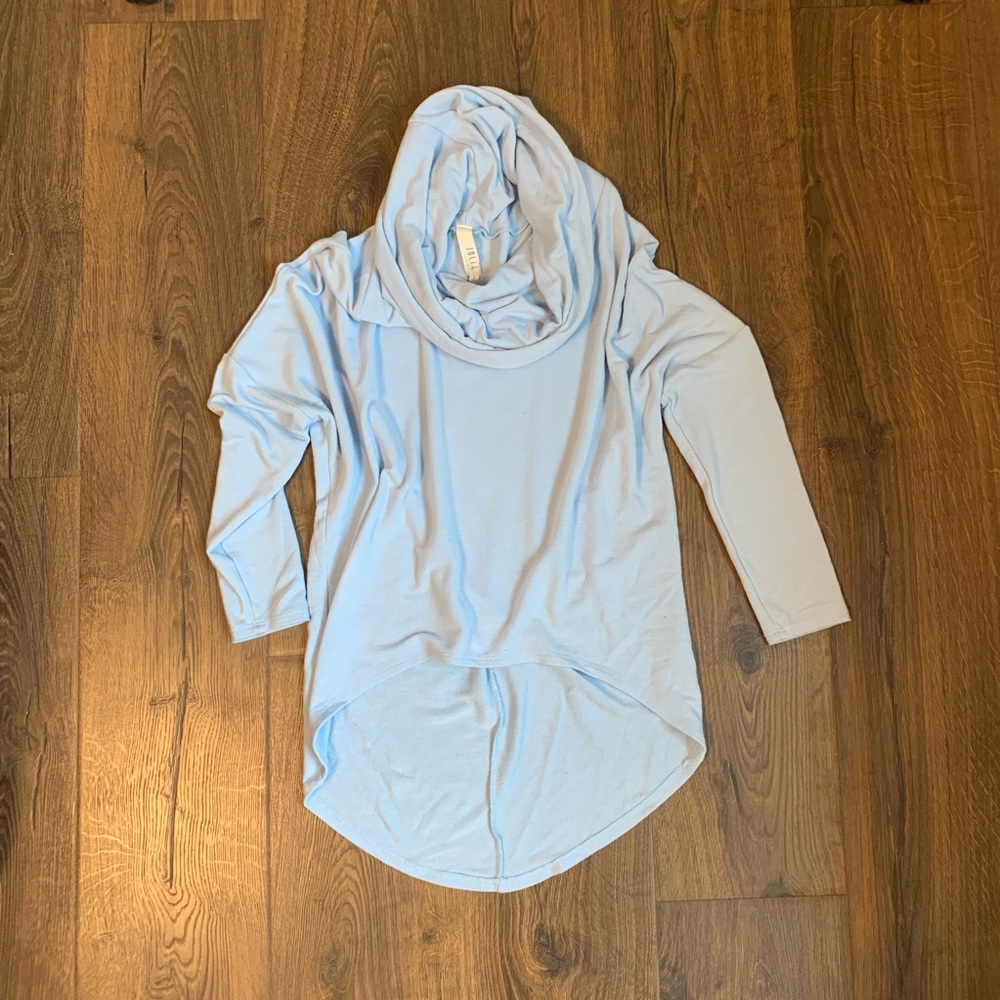 Jolie light blue cowl neck.